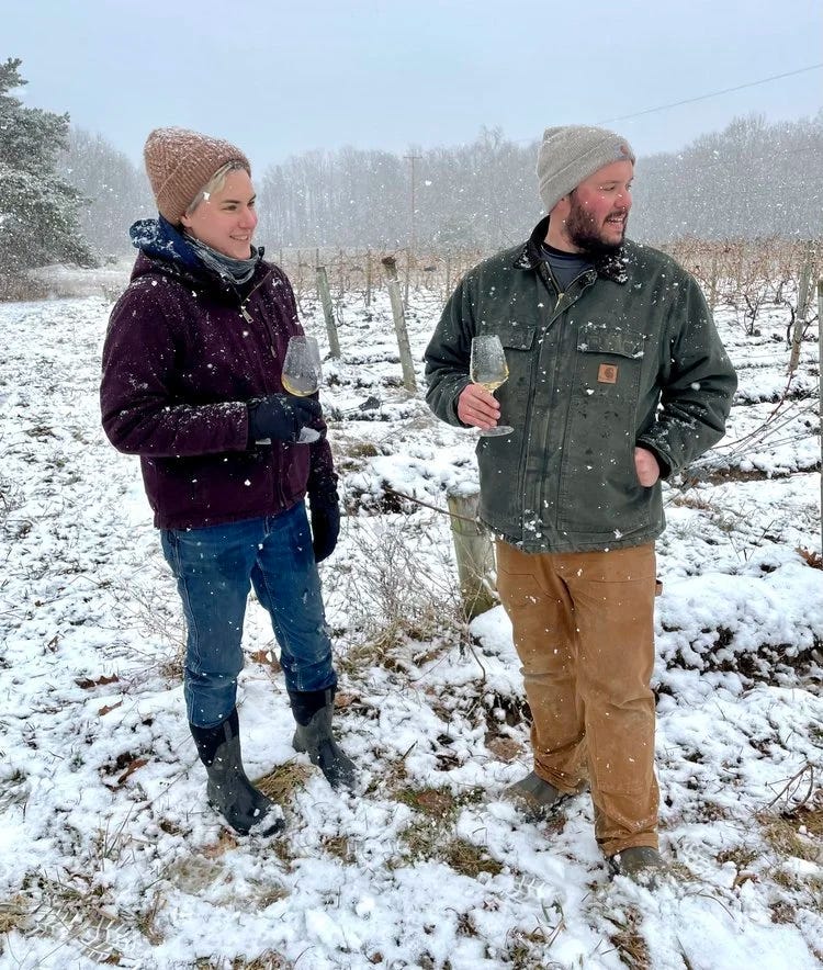 Usonia Wine - Alex & Julia Alvarez-Perez Usonia Wine - Alex & Julia Alvarez-Perez