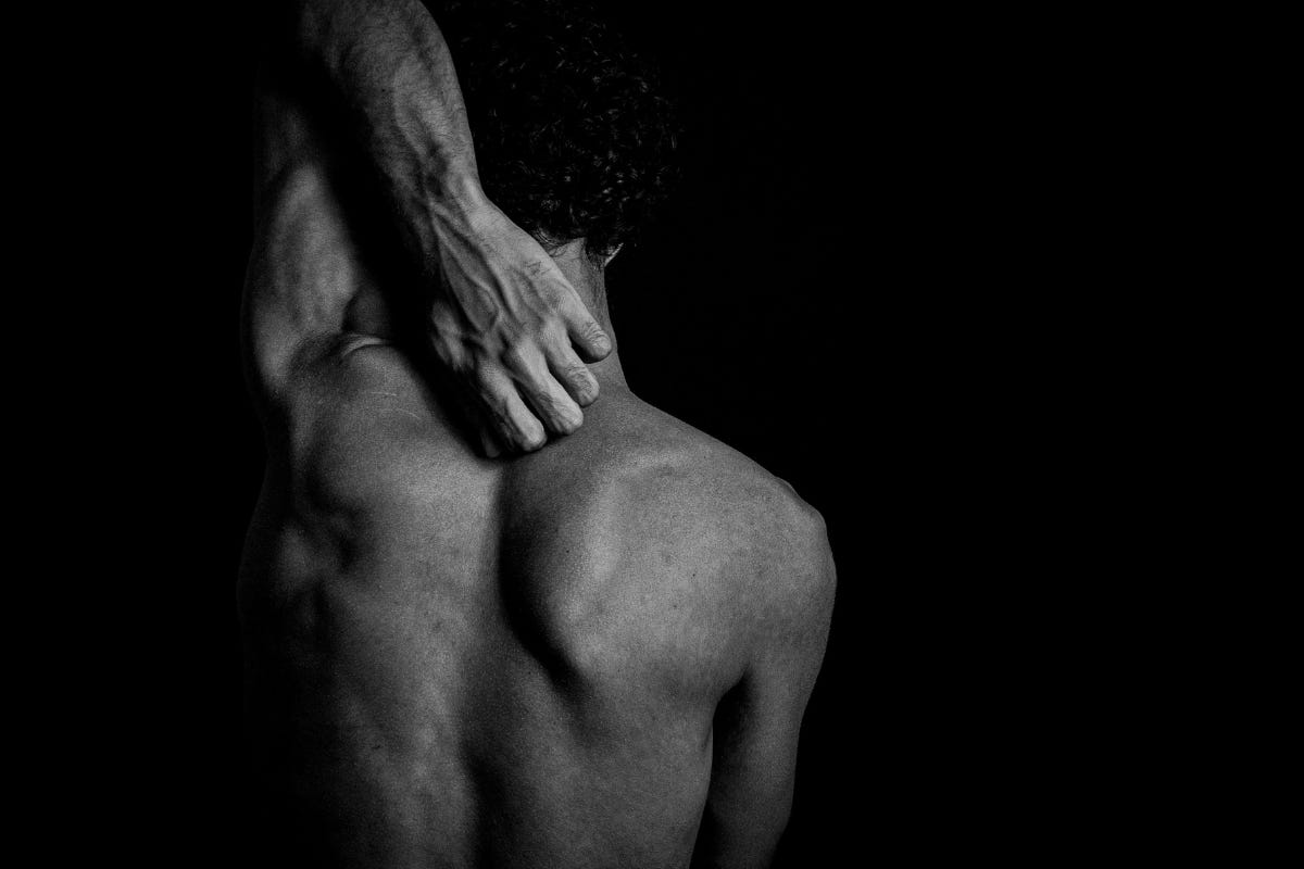 Por encima del hombro