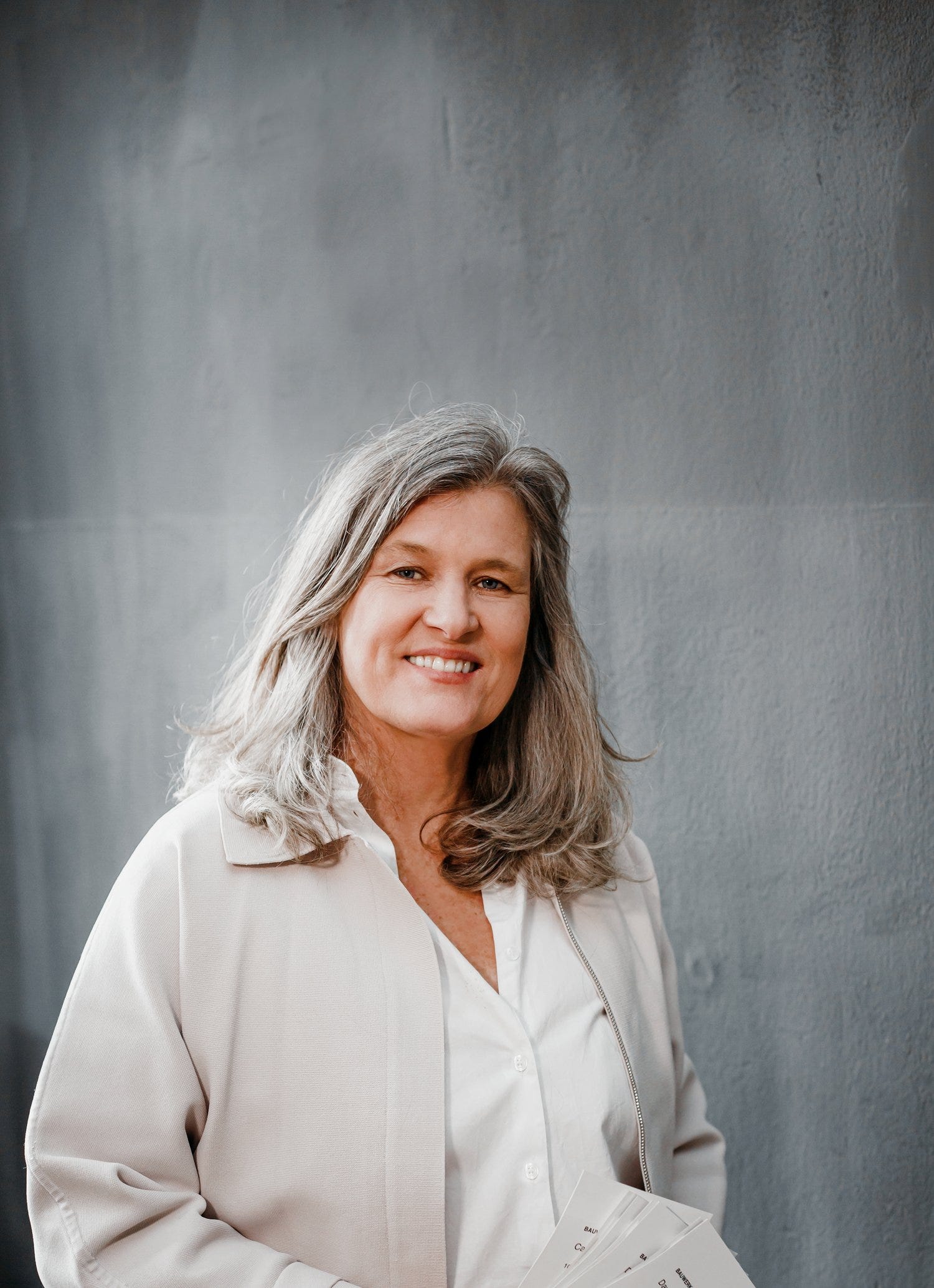 Bronwyn Riedel on the Benefits of Limewash Paint, and Growing a Thriving Global Family Business episode artwork