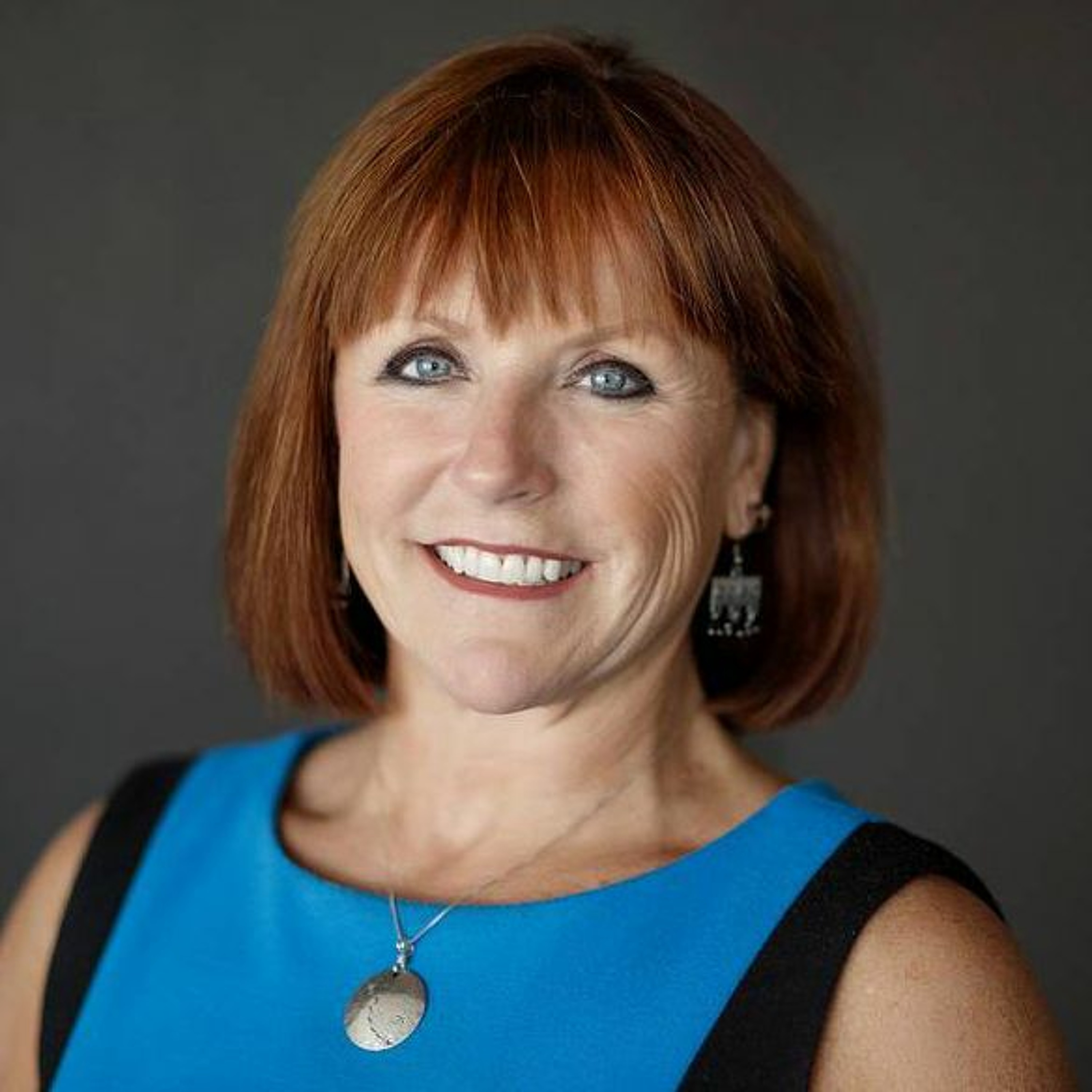 Lauren Anderson - Helping Women Lead World-Wide episode artwork