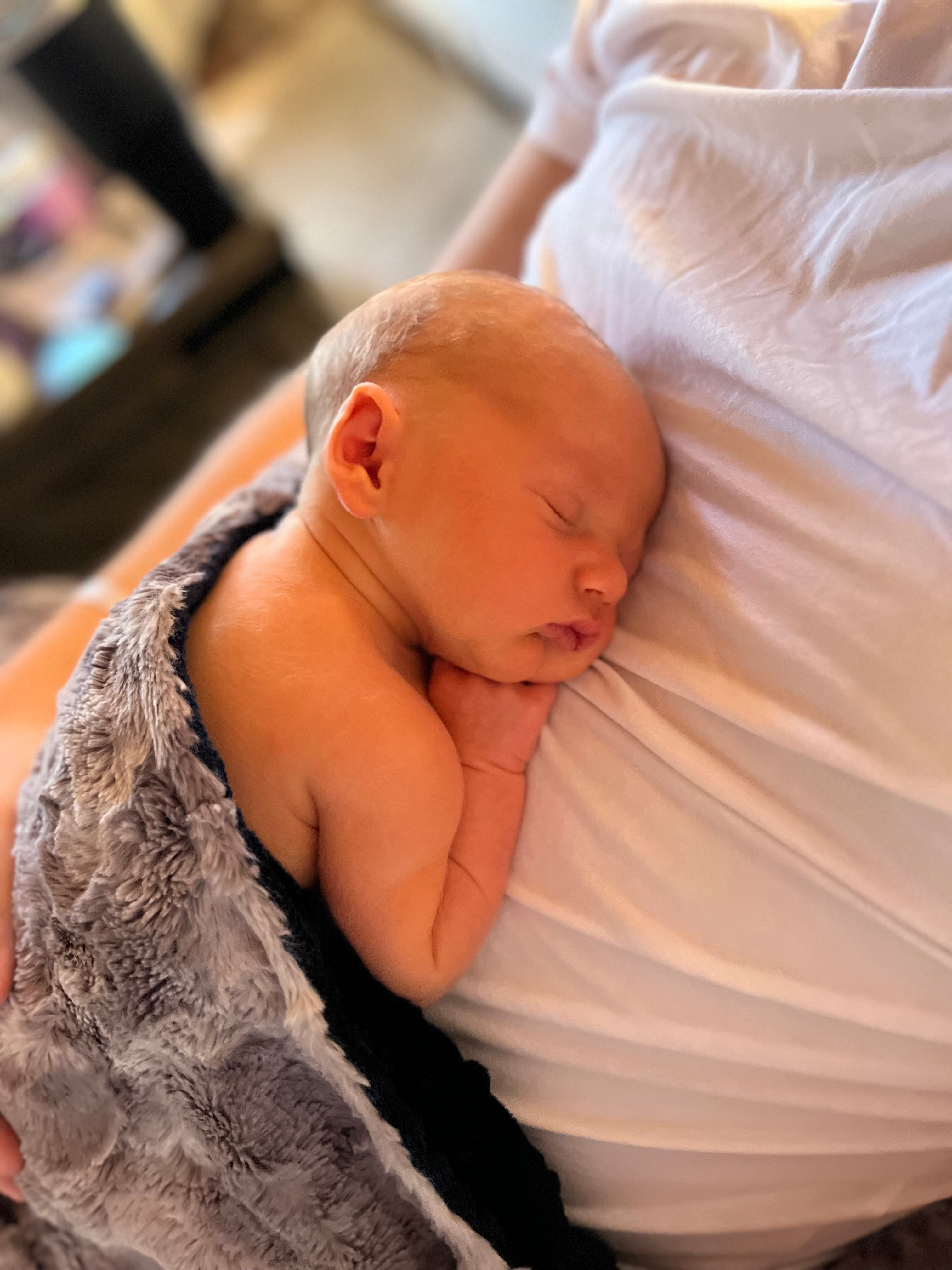 Some word vomit about being a new dad! thumbnail