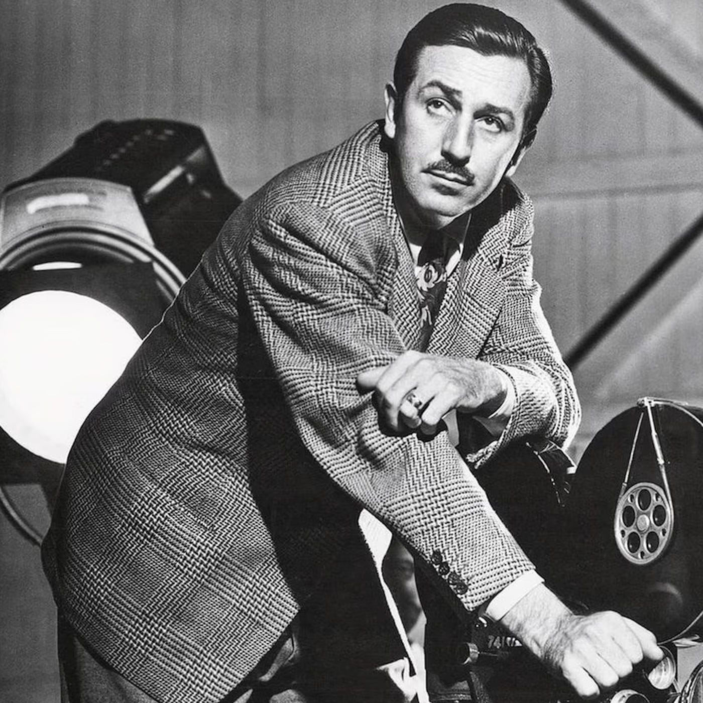 100 Jahre Entertainment: Wie viel Walt steckt noch in Disney? episode artwork