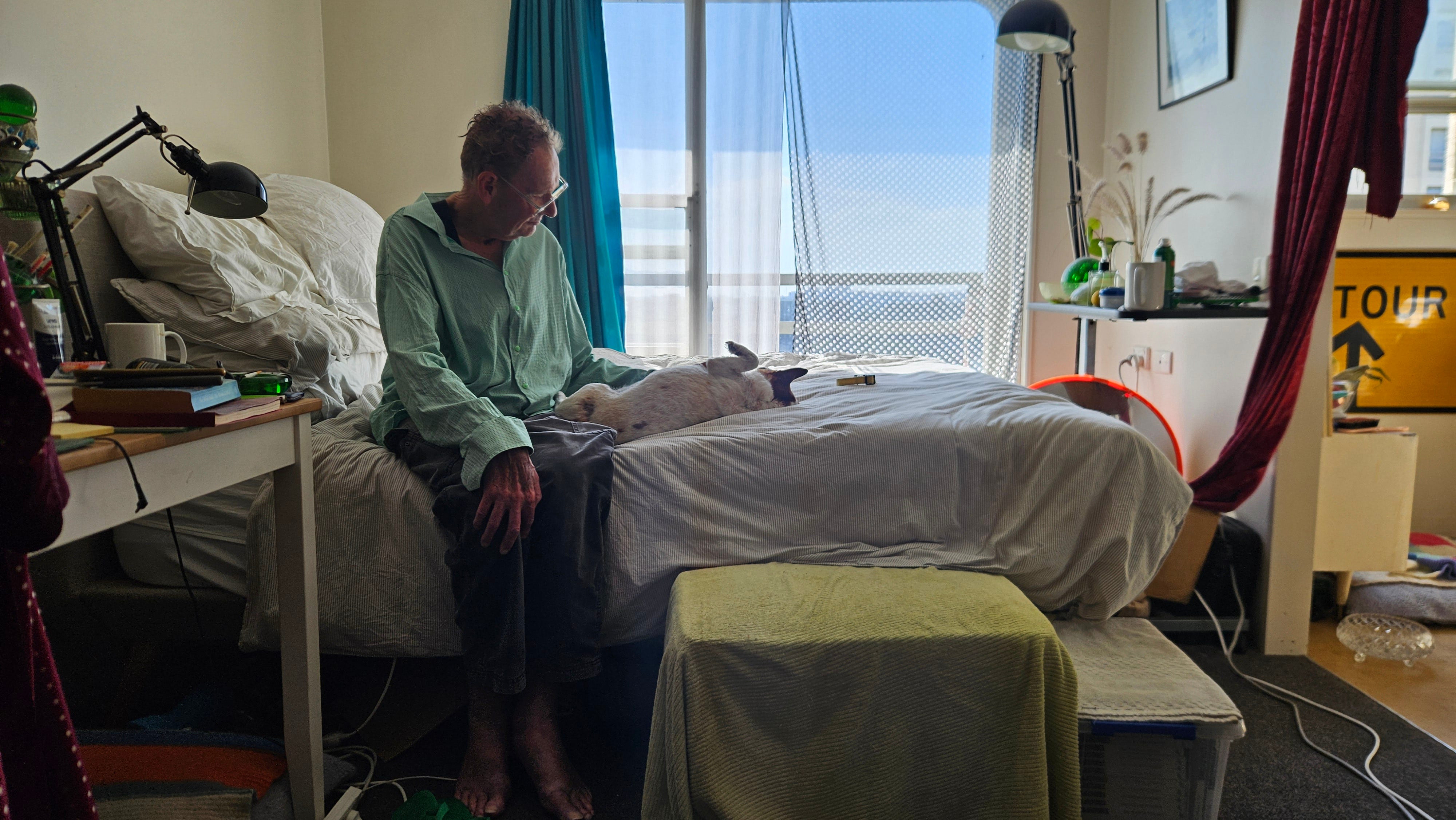 Cafe’s Locked Out Mailing List