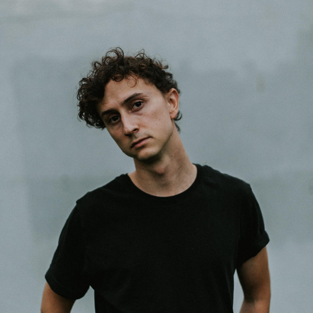 Episode 176 - Interview with Dylan Menzie (Musician) episode artwork