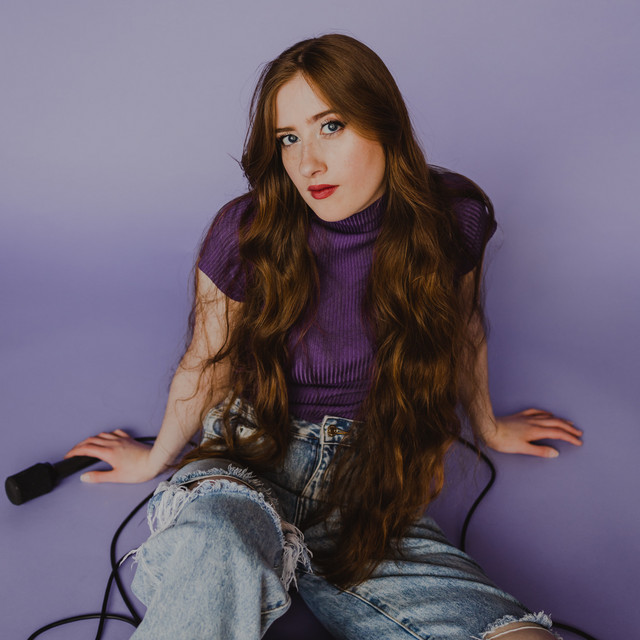 Episode 325 - Interview with Becca Bartlett (Musician) episode artwork