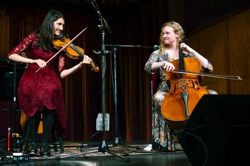 Episode 386 - Interview with Jocelyn Pettit (Fiddler) & Ellen Gira (Cellist) episode artwork