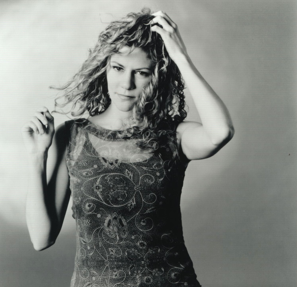 Episode 50 - Interview with Natalie MacMaster (Renowned Canadian Fiddler) episode artwork