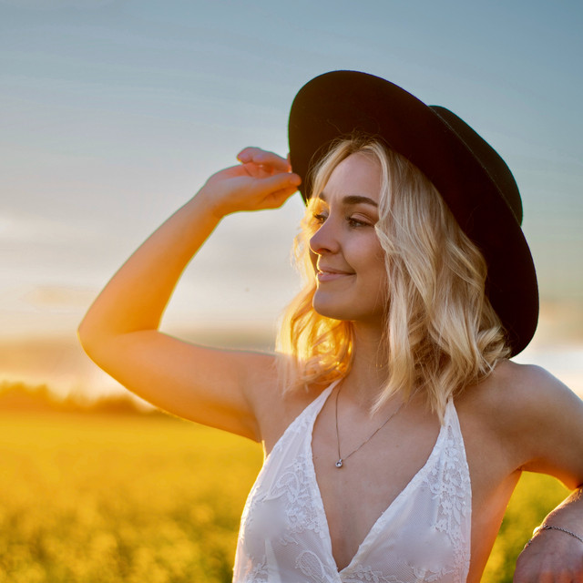 Episode 108 - Interview with Megan Paige (Country Music Artist) episode artwork