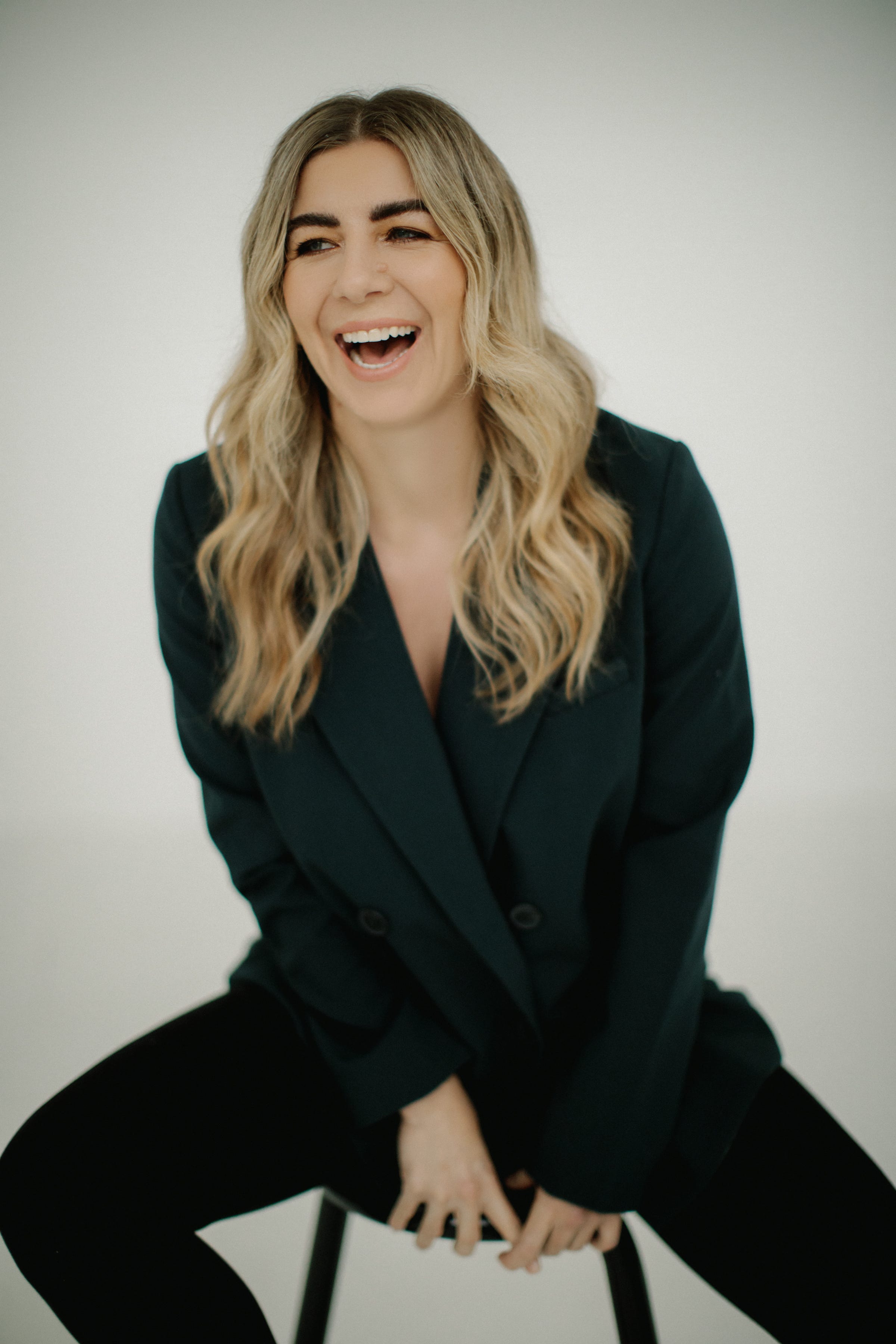 Bonus. Redefining our relationship with our body through strength training, with Amy Bowe