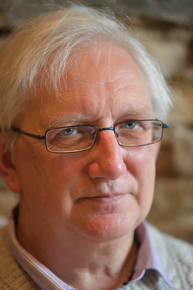 The Chris Hedges Report Podcast with former British Ambassador Craig Murray on what appears to be the imminent extradition to the U.S. of Julian Assange.