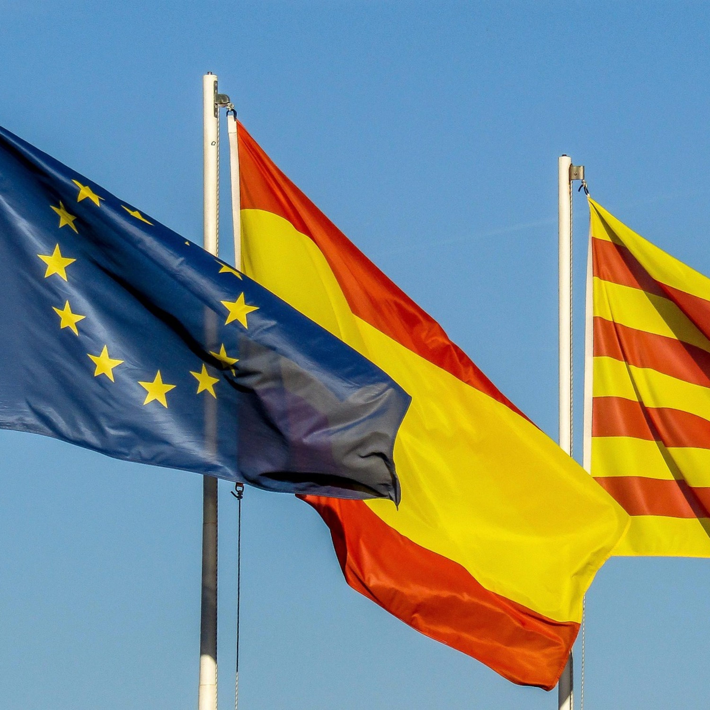 Capítulo 90 - Conociendo España 🇪🇸 - B1 - ¿Cómo se organiza España? 🤔 ¿Qué es una Comunidad Autónoma? 🚩 ¿Cuántas hay? ➕ - Descubriendo España 24 🇪🇸