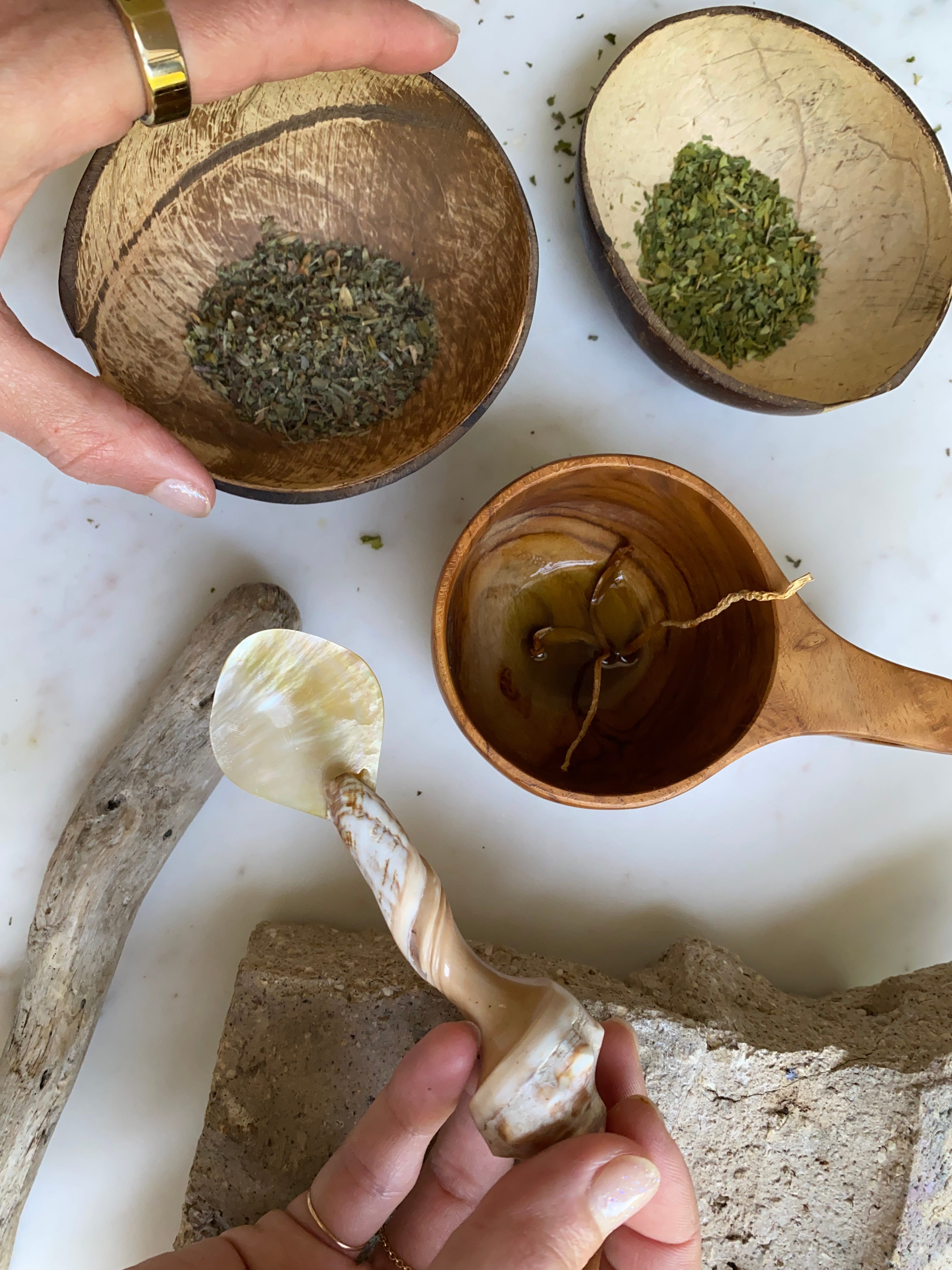 Herbalism Essentials with Rachelle Robinett | 40-minute online class  episode artwork