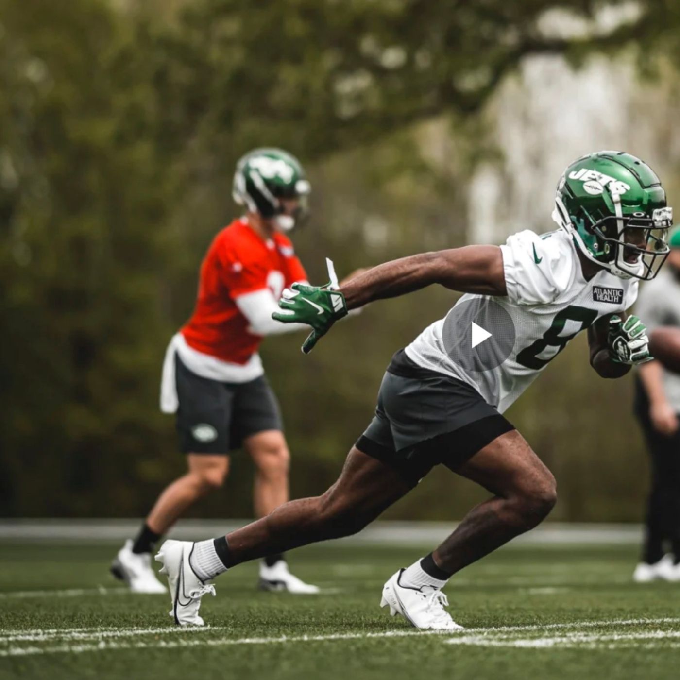 New York Jets: In this Jets Rewind episode, all the draft picks and un-drafted free agents are given odds of making the team. The Jets also cut players and started their rookie mini-camp today. A report on both is given. episode artwork