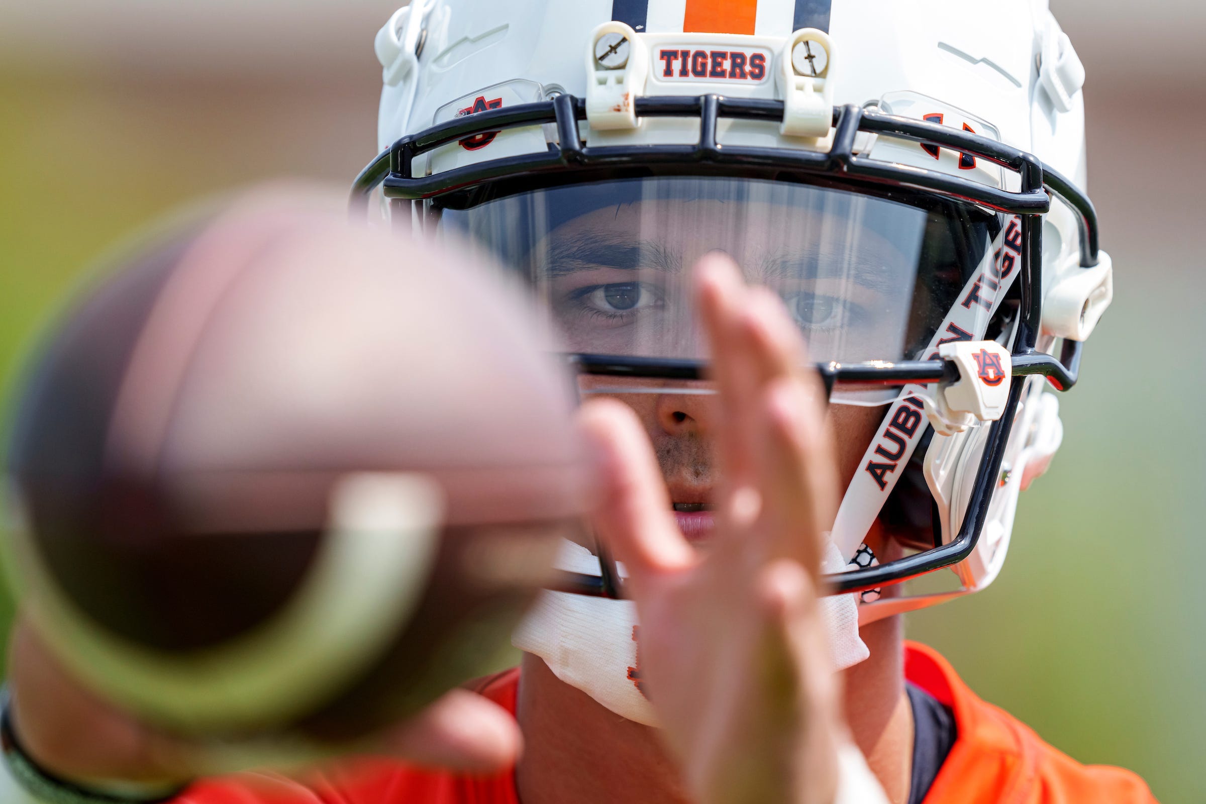 Episode 307: Longhorn and Payton Thorne