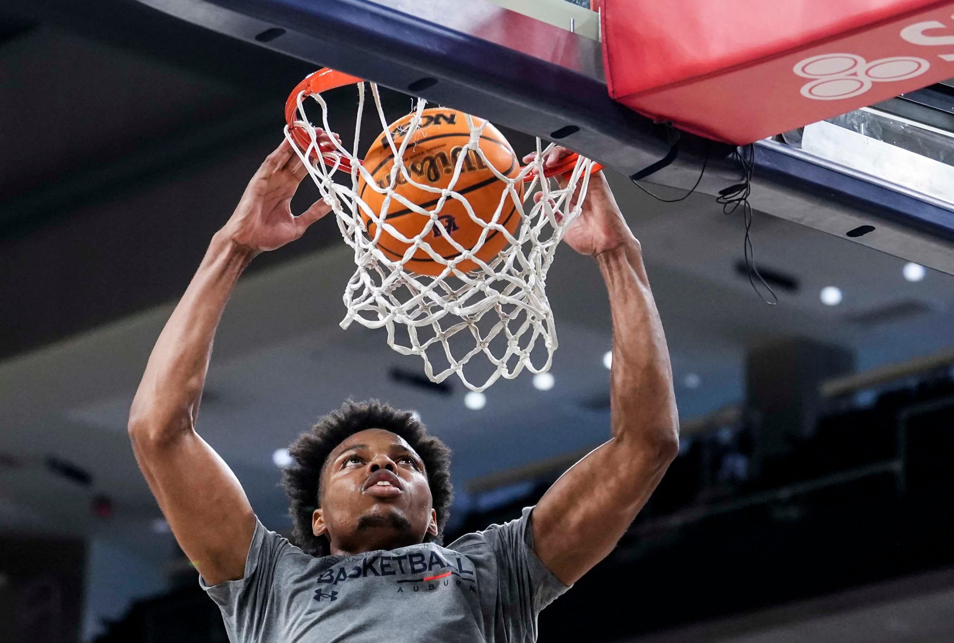 Episode 495: Auburn Basketball vs. The World