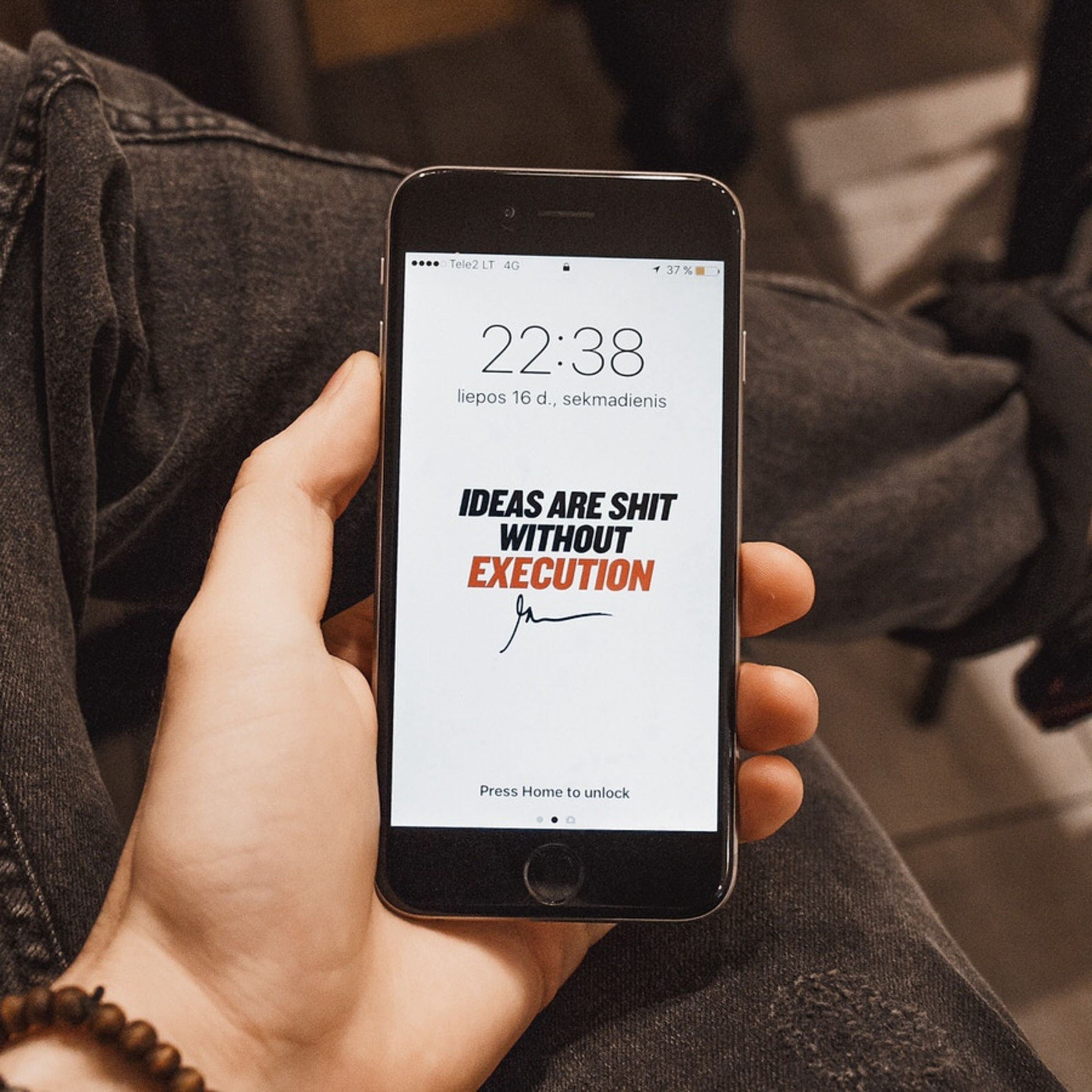 Solopreneur en forme : Vivre de ton contenu sans sacrifier ta santé