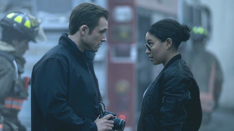 Ep. 75 - 'Smoke' Is Pulpy Fun. Is It Anything More?