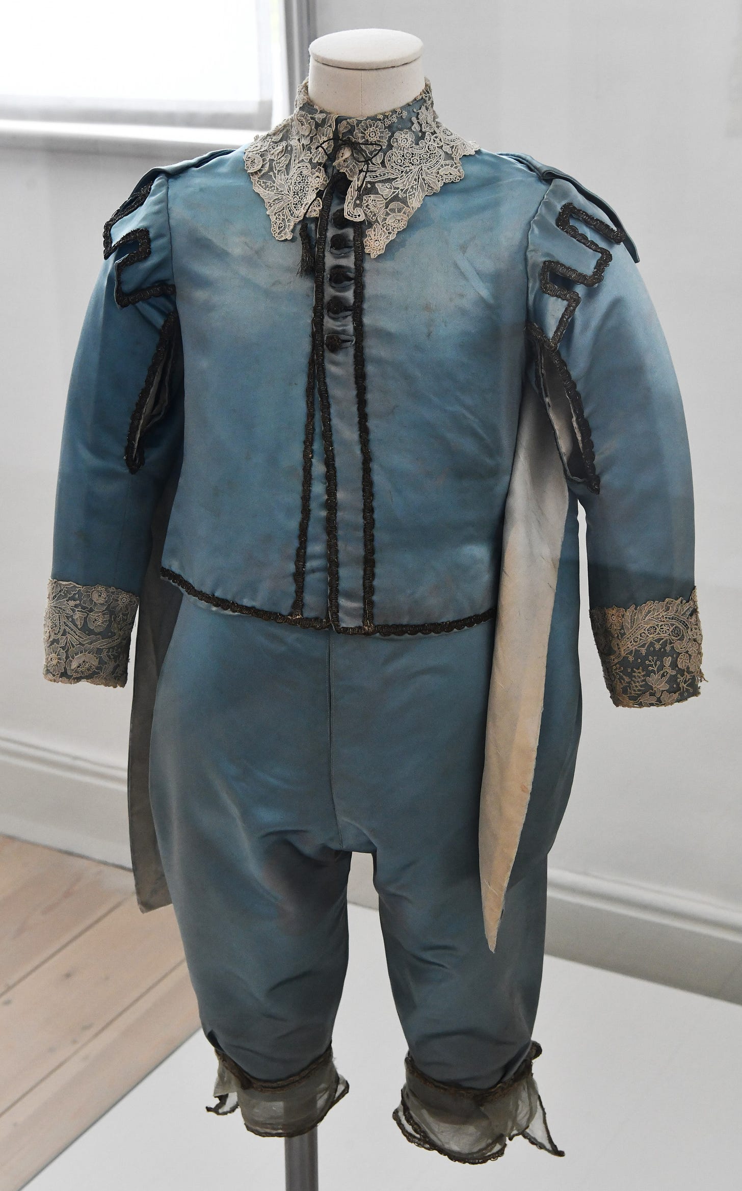 Thomas Gainsborough, The Blue Boy, about 1770 Thomas Gainsborough, The Blue Boy, about 1770