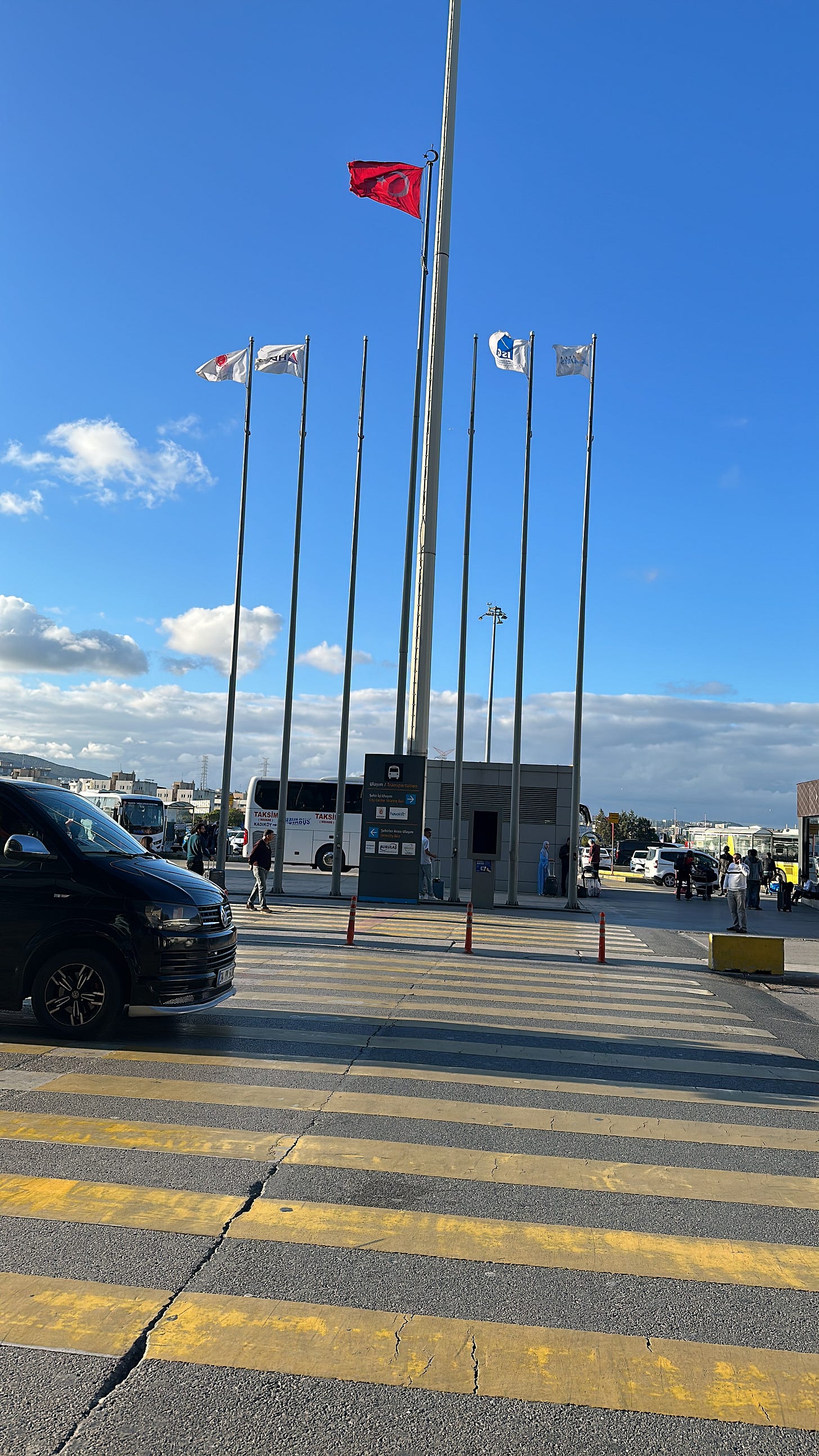 Beni İstanbul havaalanında bekleyen arkadaşıma nerede olduğumu göstermek için gönderdiğim fotoğraf...