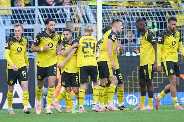 Dortmund miss going top in Bundesliga with Leipzig draw - Yahoo Sports