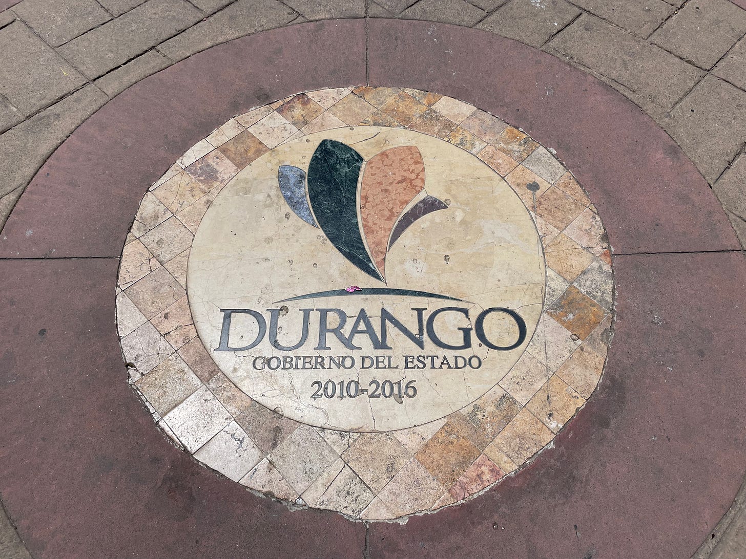 “Durango: Gobierno del estado, 2010-2016”
