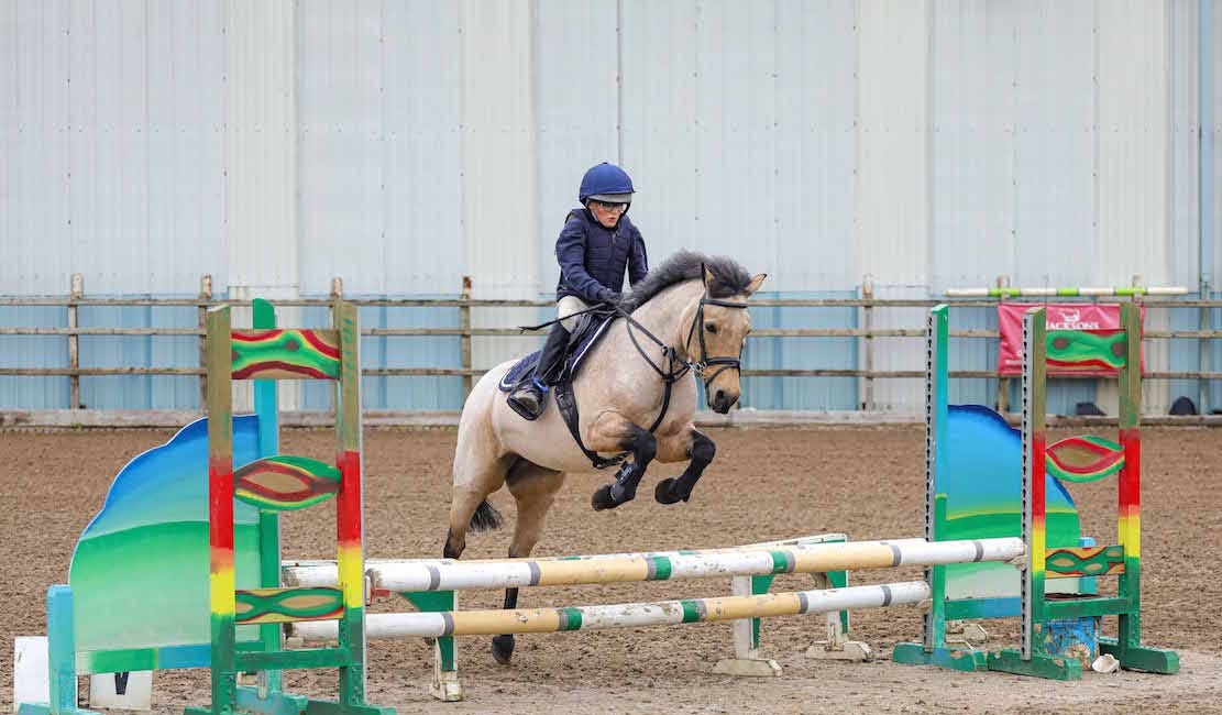 Charity Show draws crowds to Connell Hill