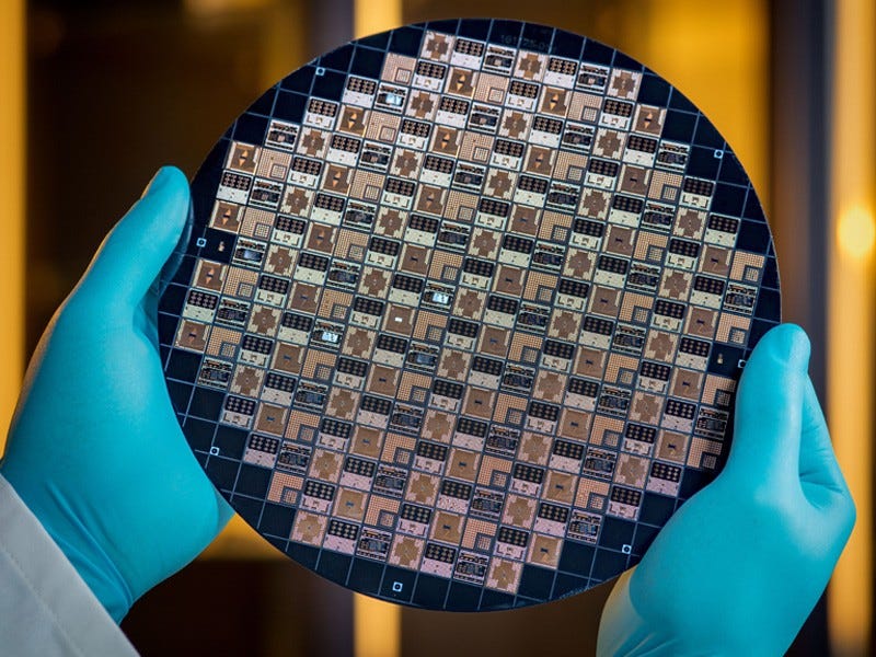 Fan-out Wafer- Panel Level Packaging - Fraunhofer IZM