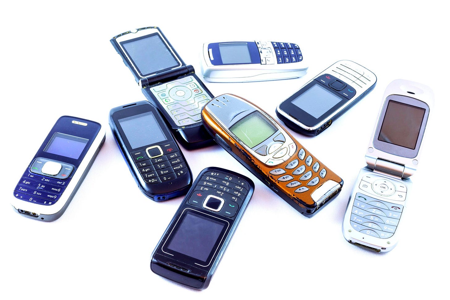 Jaded teenagers keep the feature phone dream alive