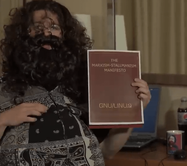 why did stallman wants everyone to have a say in the software they  use/make, is he a commie? : r/linuxmemes