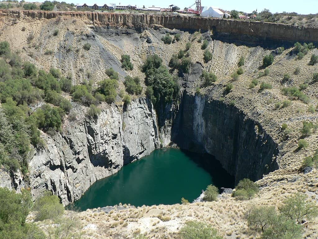 The Big Hole, Kimberley. The Big Hole, Kimberley.