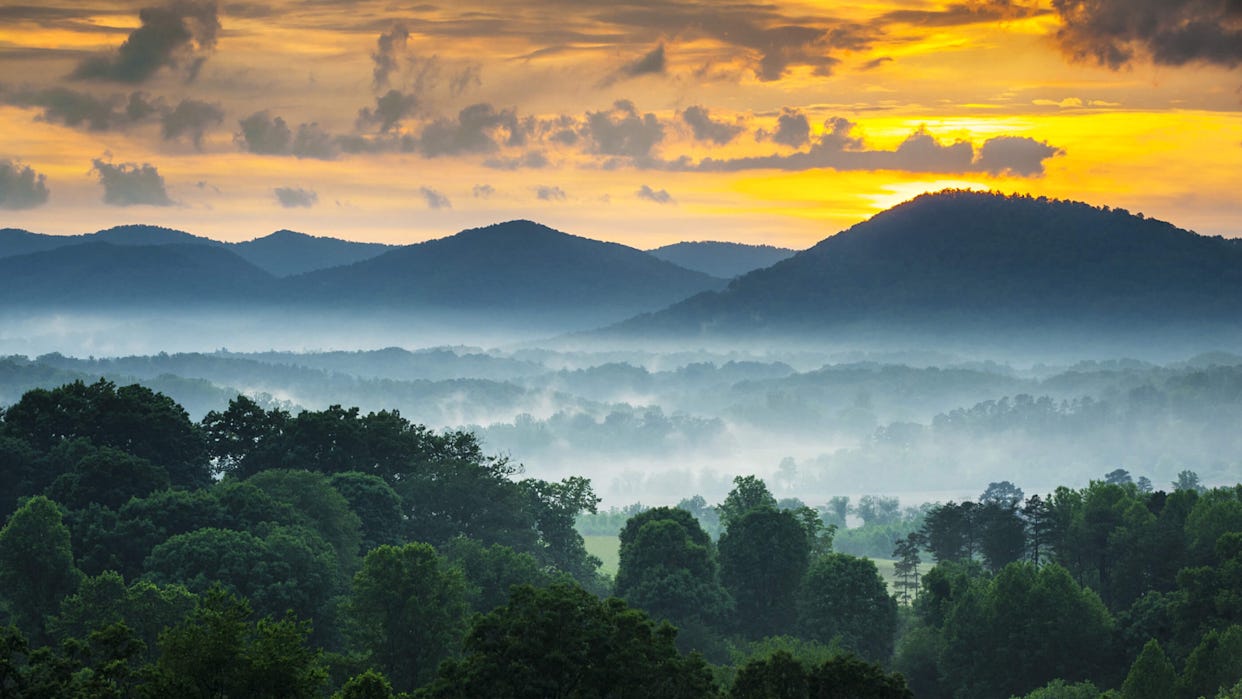 This picturesque town has it all — city vibes with a mountanside charm.