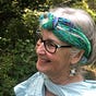 Carol Hutchinson's avatar