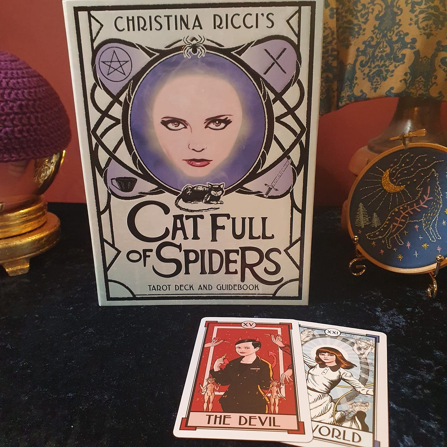 The box art of the Cat Full of Spiders deck The box art of the Cat Full of Spiders deck