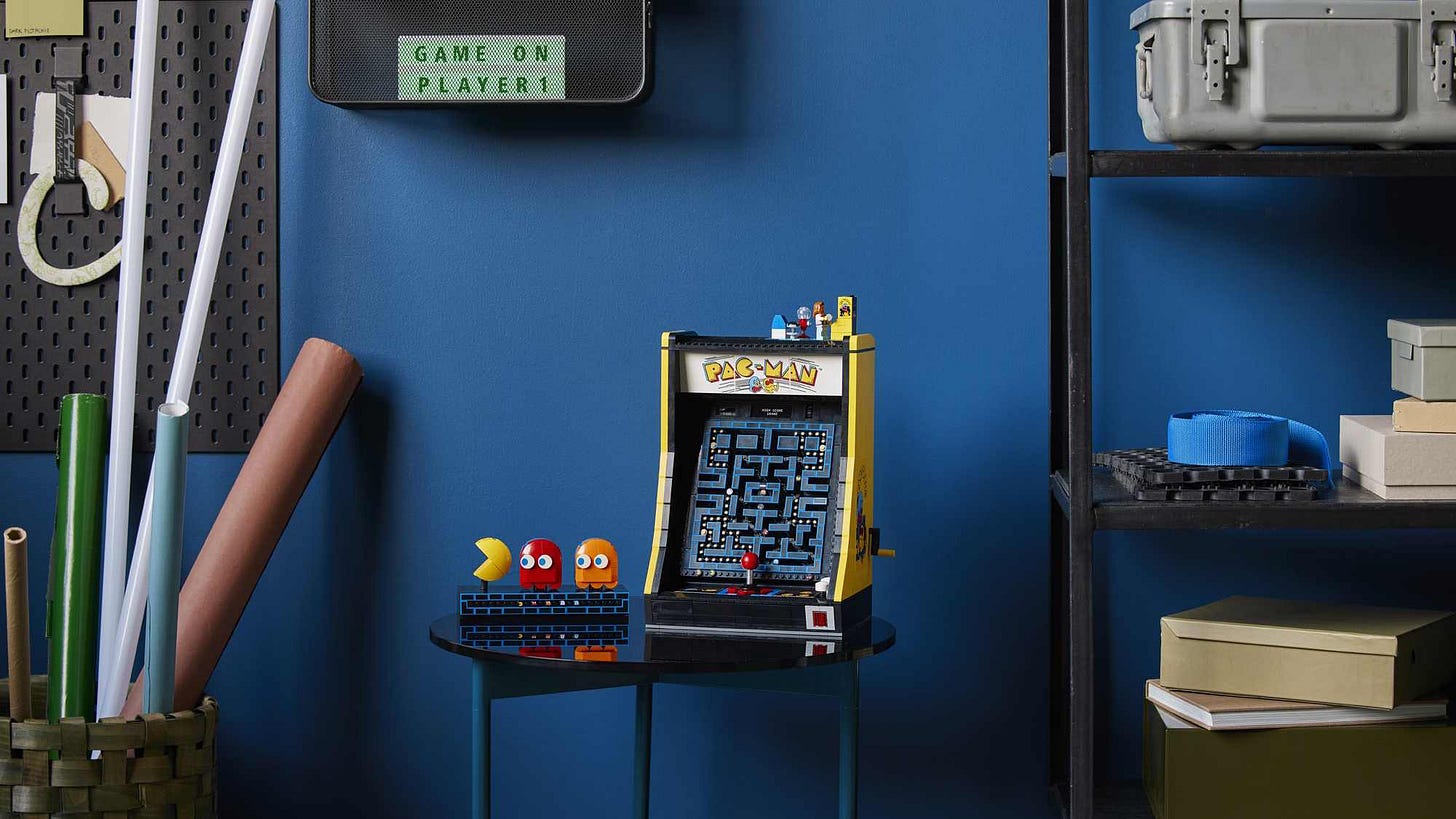 LEGO Pac-Man arcade set LEGO Pac-Man arcade set