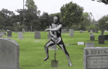 Horror Cemetery GIFs | Tenor