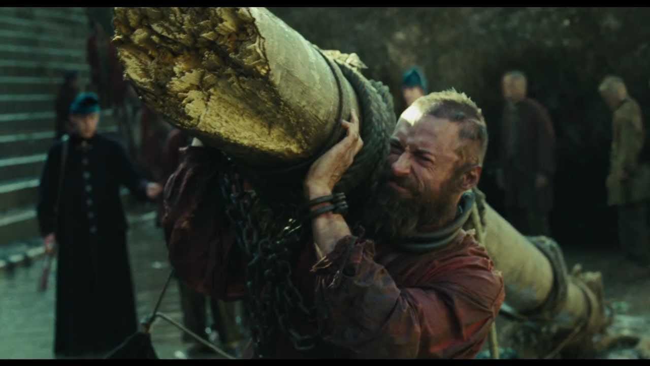 Les Misérables - Featurette: "Hugh Jackman is Jean Valjean" - YouTube