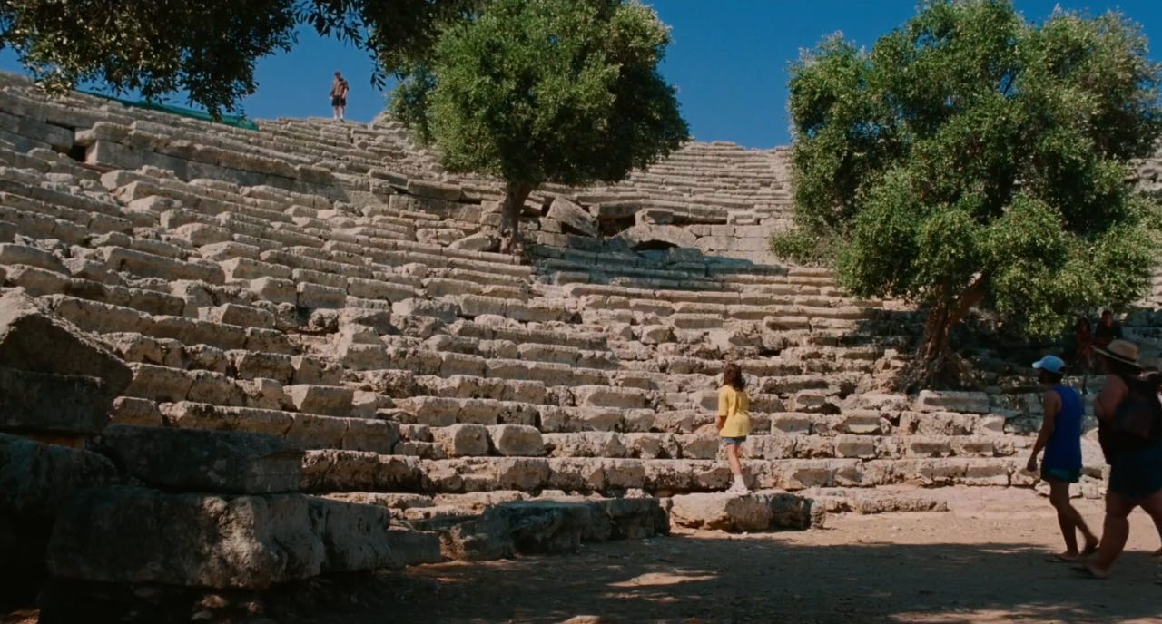 Filmap — Aftersun Charlotte Wells. 2022 Amfitheatre...