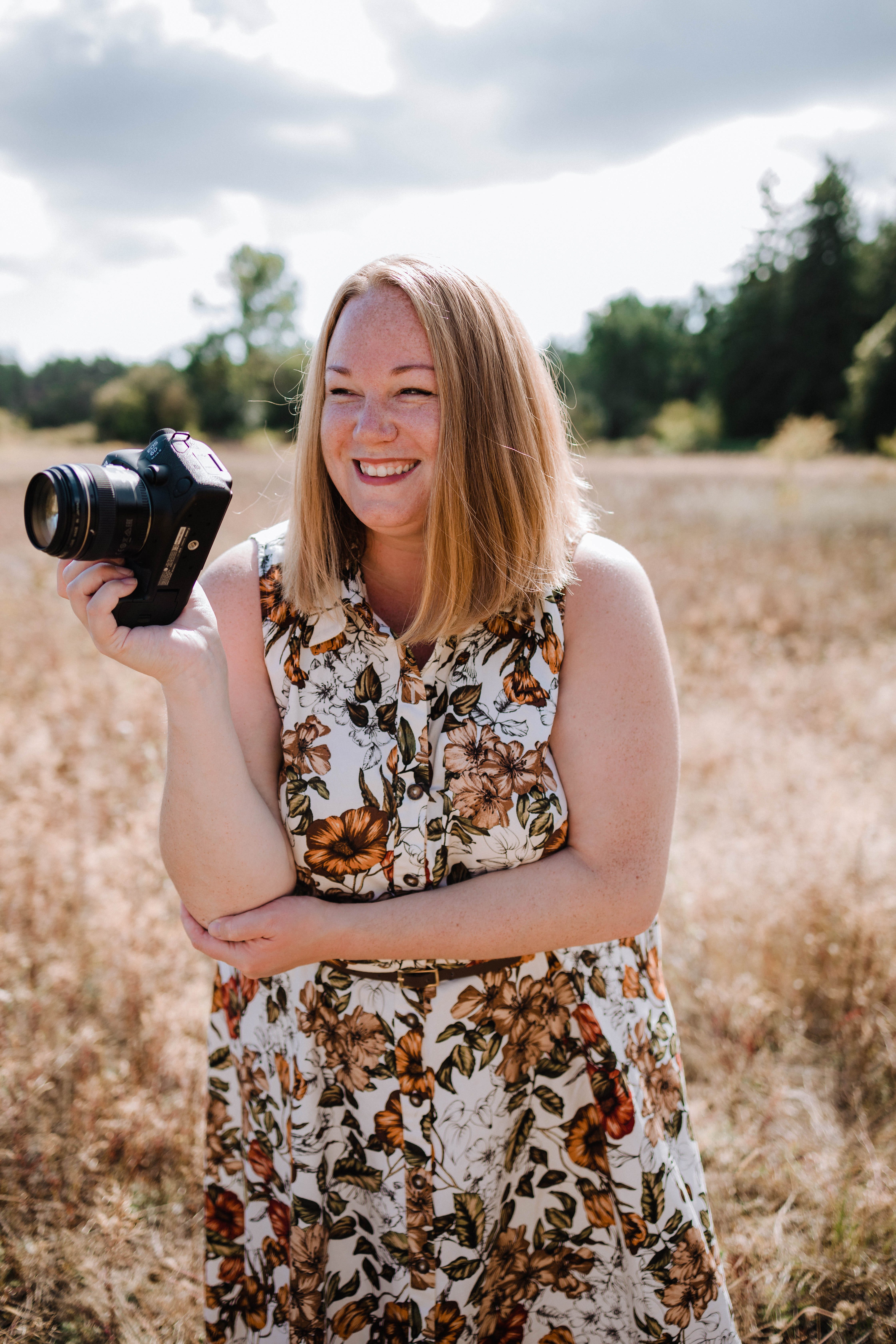 Substack profile picture for @photographers