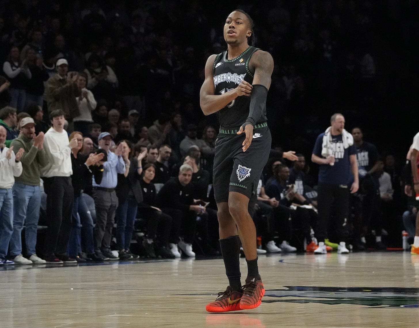 Ayo Dosunmu's Energy Alone Won't Get the Wolves Out Of Their Rut - Zone Coverage Ayo Dosunmu's Energy Alone Won't Get the Wolves Out Of Their Rut - Zone Coverage