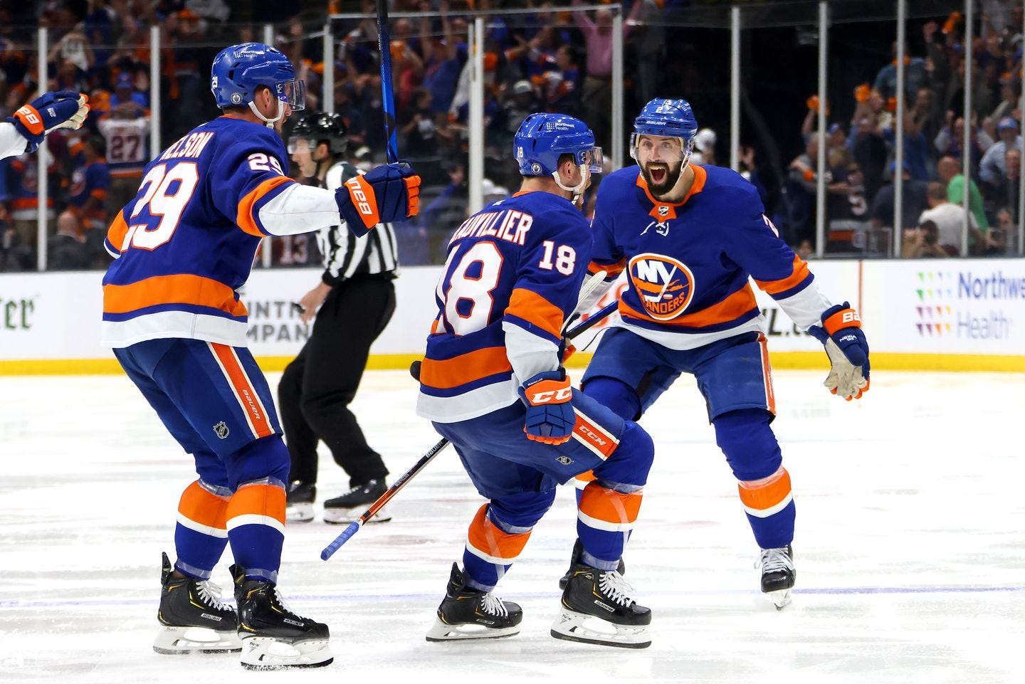 Anthony Beauvillier, Islanders stun Lightning in overtime to force Game 7 -  The Boston Globe