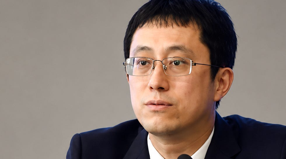 
Ding Yilei | 丁一磊 NHSA pharmaceutical prices and procurement bidding department director
 
