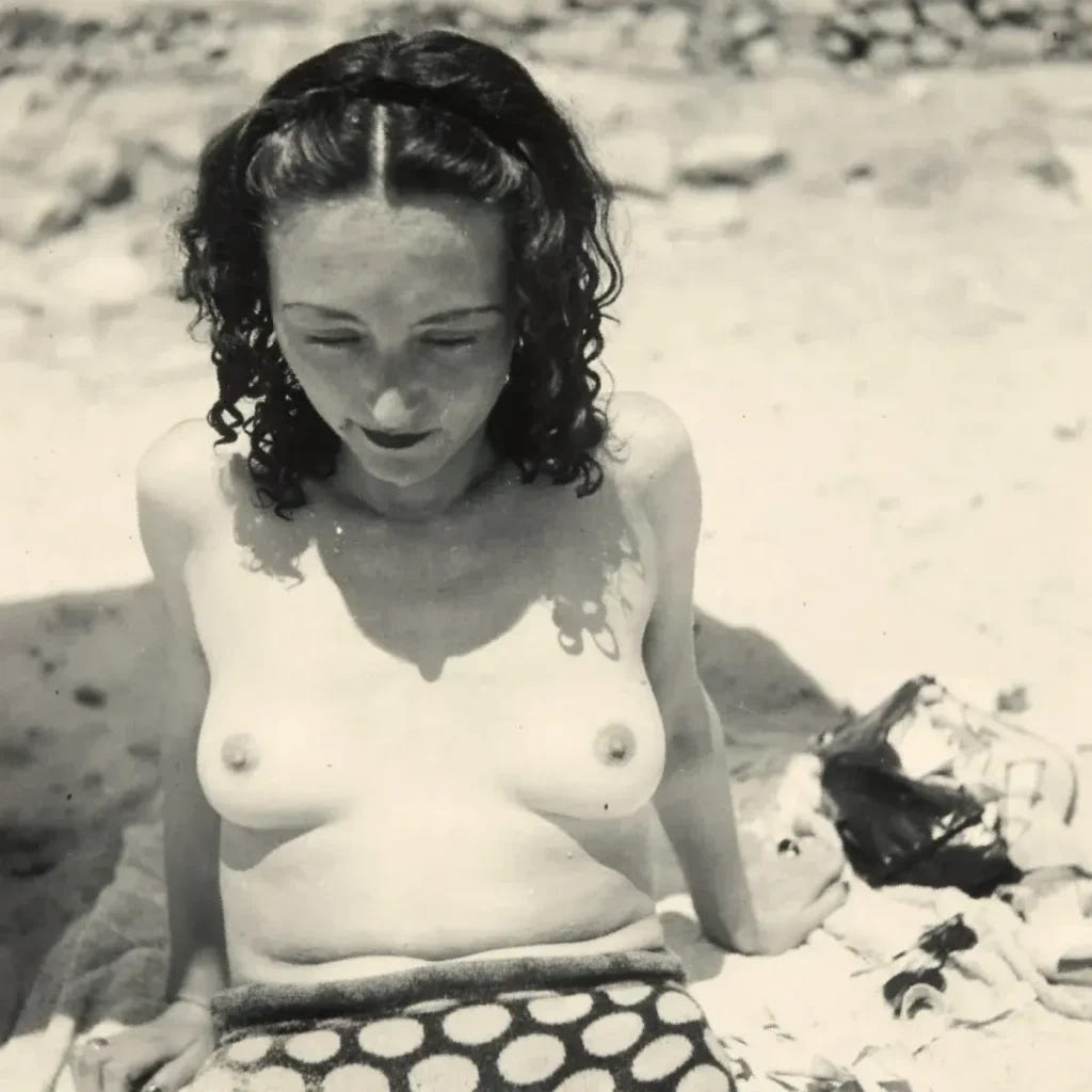 Photographies Dora Maar. Nusch Eluard. 1937.
