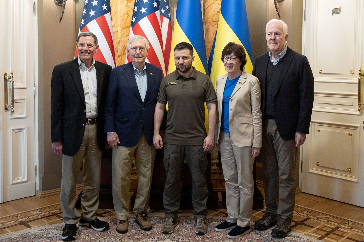 Mitch McConnell visits Kyiv in surprise meeting with Zelensky Mitch McConnell visits Kyiv in surprise meeting with Zelensky