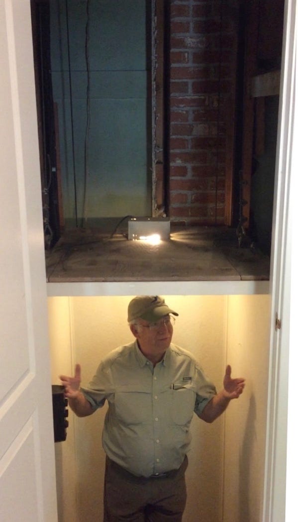 A picture containing person, clothing, person, door handle

Description automatically generated