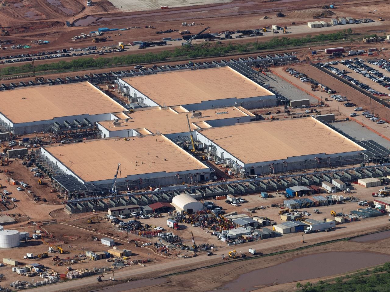 DealEDGE] AI 인프라 기업, 한 번에 1.8조 원을 조달하다 - CapitalEDGE 뉴스레터