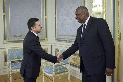 Austin visits Ukraine, voices U.S. support against Russian aggression ...