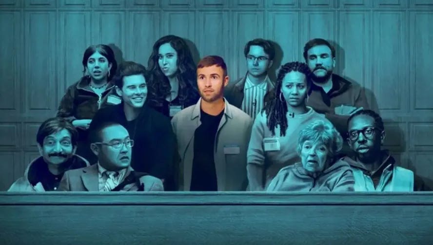 imagem de divulgacao da serie jury duty com diversas pessoas que interpretam um jurado, todas em um tom azulado, exceto um rapaz branco no centro que aparece em cores normals, Ronald Gladden