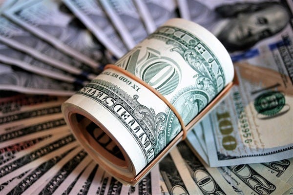 Валюту дозволили купувати і продавати в банкоматах Валюту дозволили купувати і продавати в банкоматах