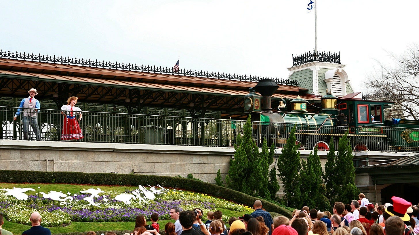 A Walt Disney World Railroad train at the Main Street, U.S.A. station. Image: tommy.lan via Wikimedia Commons A Walt Disney World Railroad train at the Main Street, U.S.A. station. Image: tommy.lan via Wikimedia Commons