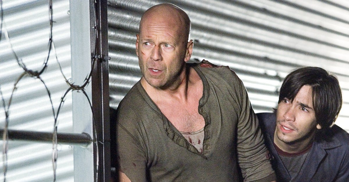 โกดังหนังรีวิว - Live Free or Die Hard ฉากเล็กๆ อย่างกันตัดต่อภาพของ ...